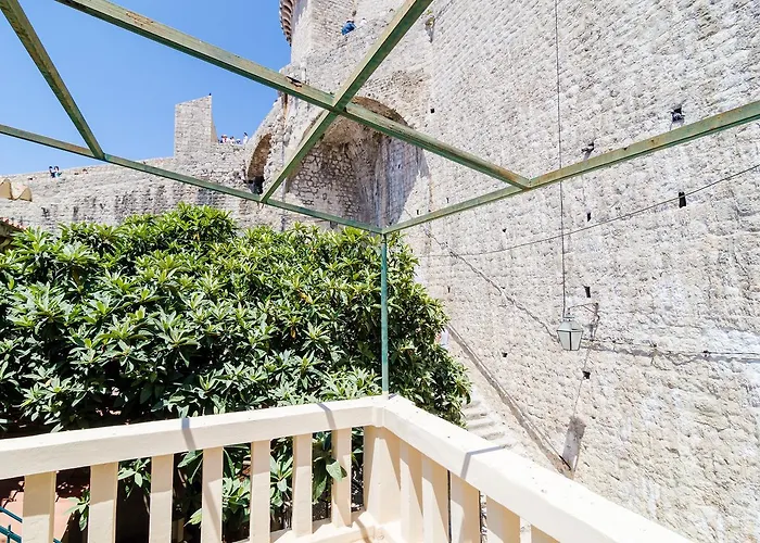 Apartman Dominium Old *